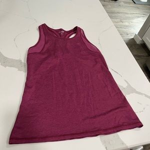 Women’s medium cross back work out top